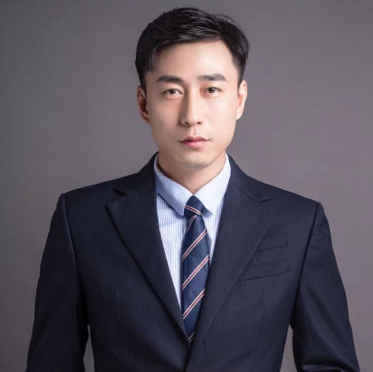 文君 视觉与舞美负责人